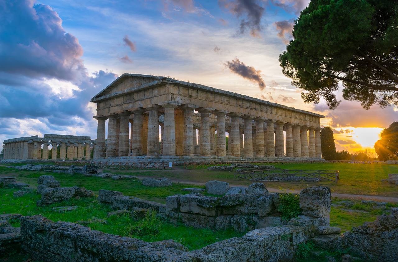 1920 x 1280 72 ppi paestum.jpg